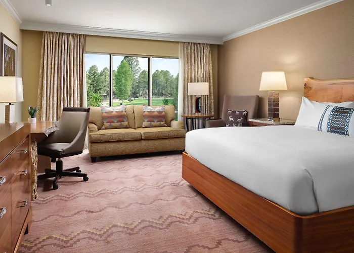 Little America 4*