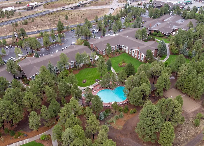 Little America Hotel 4*