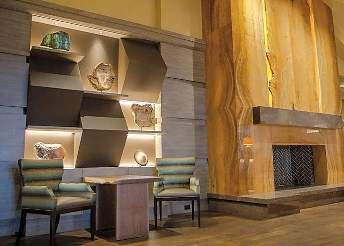 Hotel Little America 4*